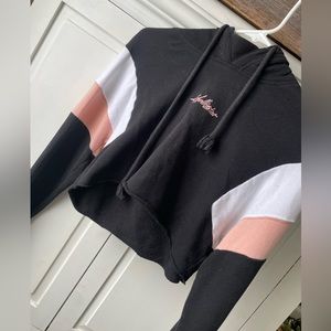 Cropped Hollister hoodie